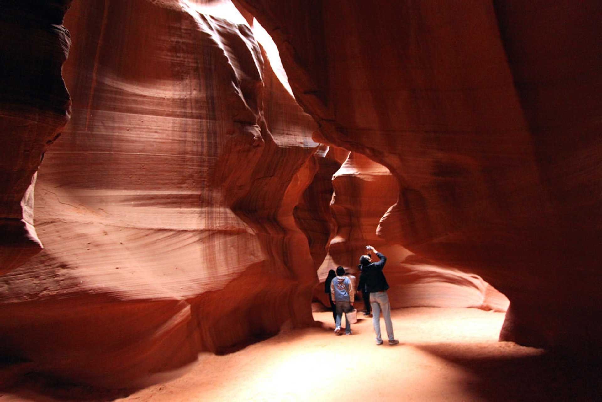 Каньон Антилопы (Antelope Canyon): как попасть, что посмотреть и когда лучше ехать Каньон Антилопы (Antelope Canyon): как попасть, что посмотреть и когда лучше ехать