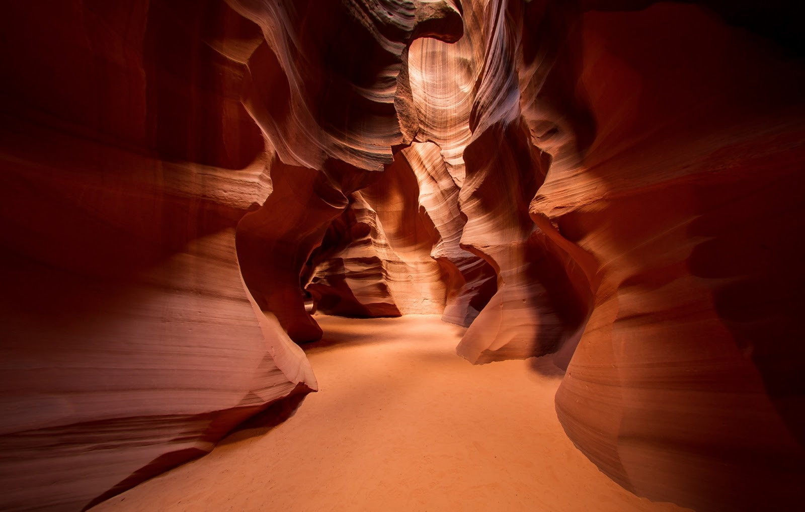 Каньон Антилопы (Antelope Canyon): как попасть, что посмотреть и когда лучше ехать Каньон Антилопы (Antelope Canyon): как попасть, что посмотреть и когда лучше ехать