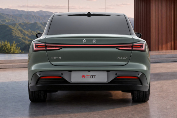 Электроседан Hongqi Tiangong 07: четвертый представитель семейства и батареи с технологиями BYD