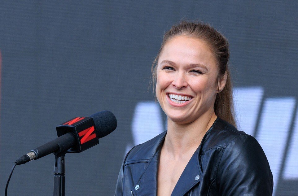 Экс-чемпионка UFC Роузи высмеяла стиль Чимаева, назвав его борьбу &laquo;беспомощной вознёй&raquo;