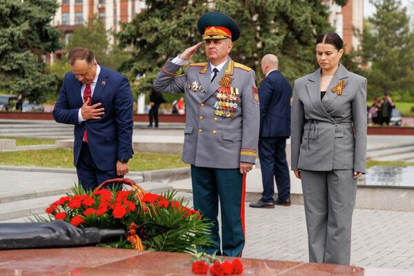 В городах Молдовы прошли торжества по случаю 81-й годовщины Великой Победы &ndash; фото - 09.05.2026, Sputnik Молдова