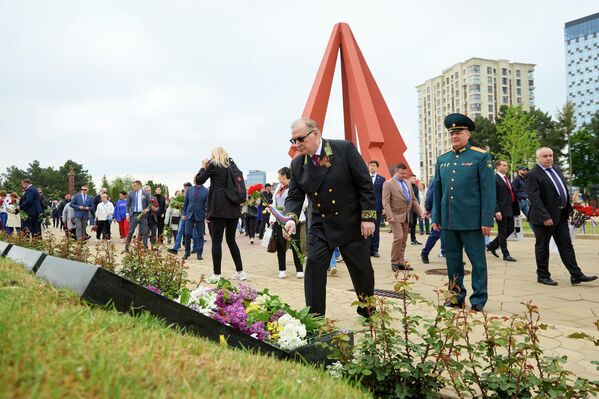 В городах Молдовы прошли торжества по случаю 81-й годовщины Великой Победы &ndash; фото - 09.05.2026, Sputnik Молдова