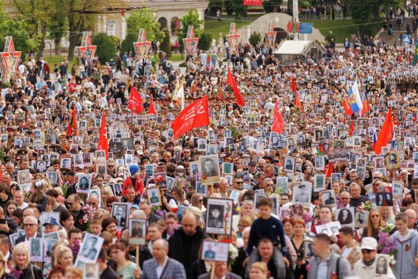 В городах Молдовы прошли торжества по случаю 81-й годовщины Великой Победы &ndash; фото - 09.05.2026, Sputnik Молдова