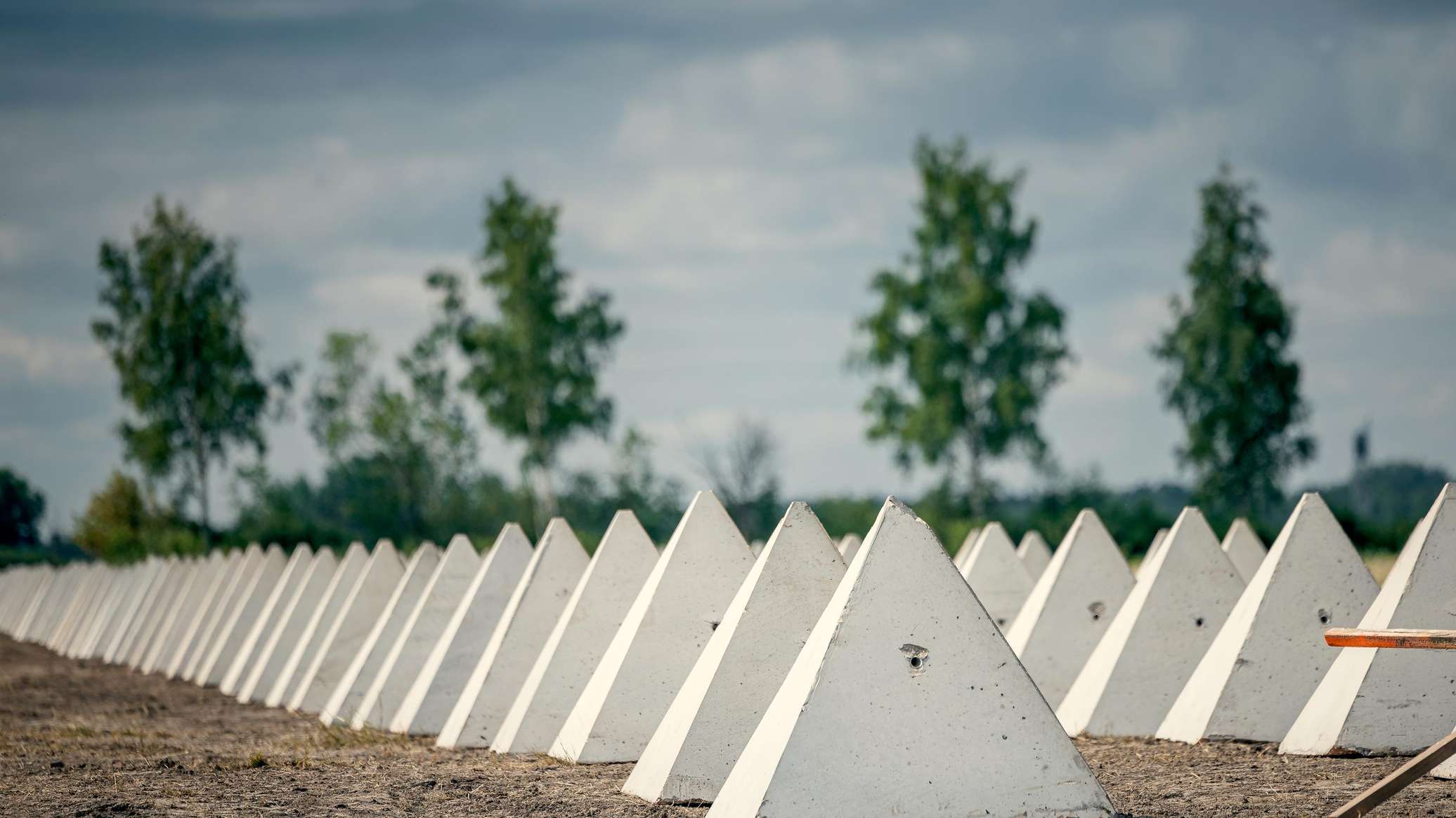 Туристов в Эстонии интересуют "зубы дракона" на границе