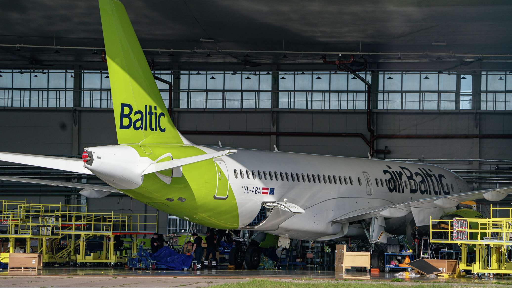AirBaltic берет Латвию в заложники