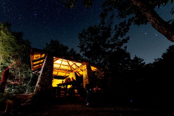 Звёздный ливень: метеорный поток Персеиды прошел над миром