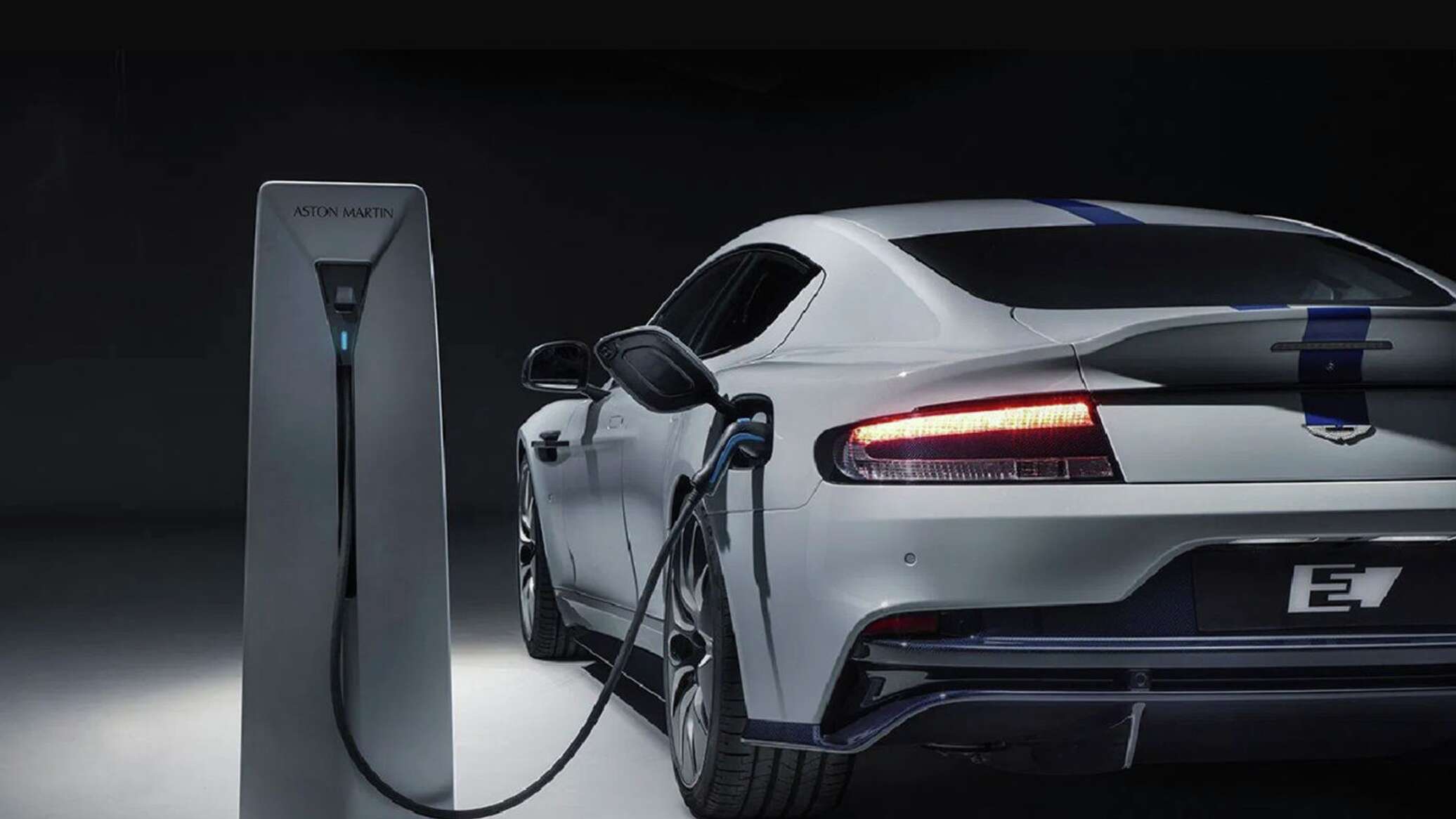 Aston Martin запустит производство гоночных электромобилей