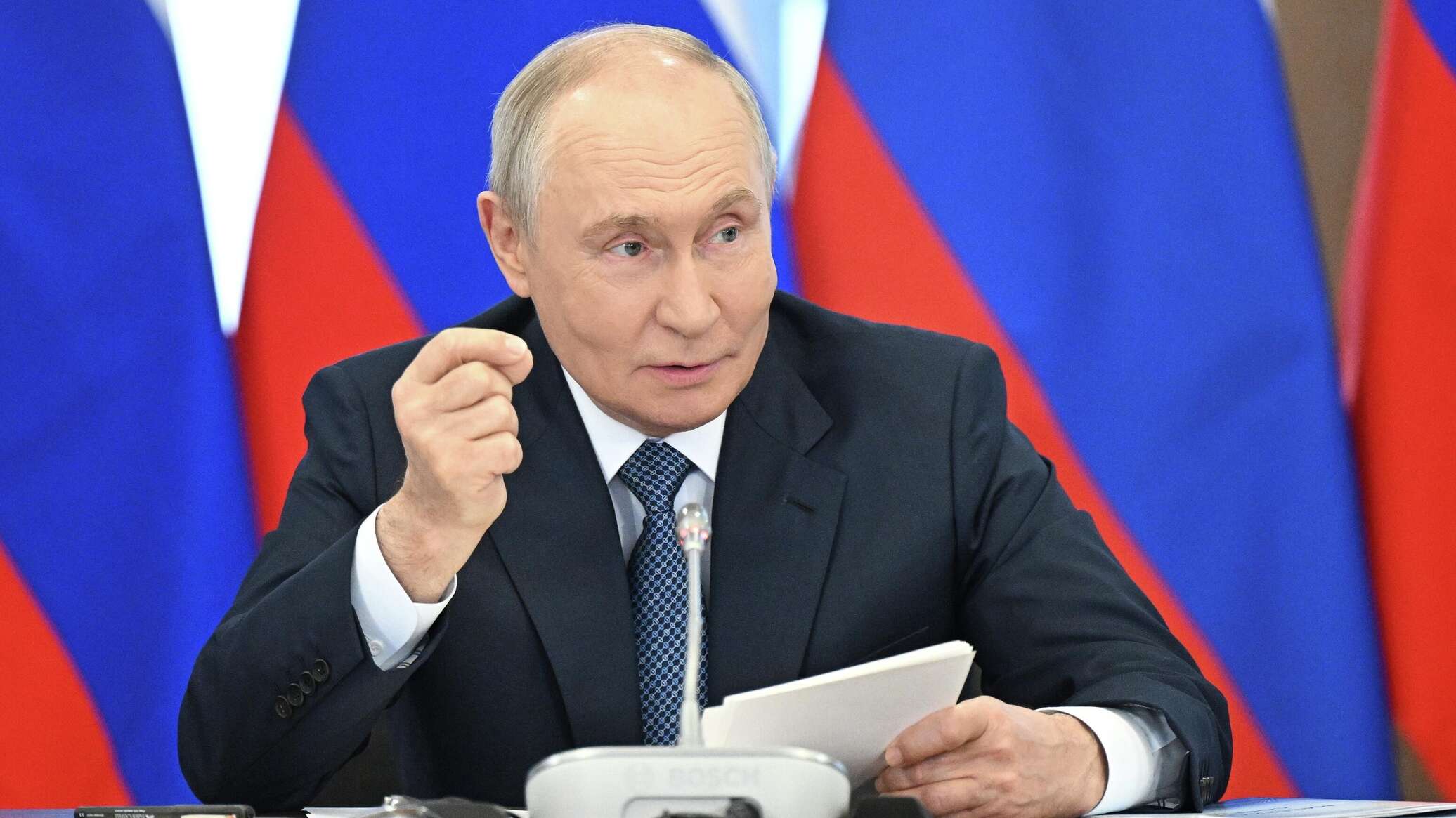 Новые технологии не смогут заменить учителя, заявил Путин