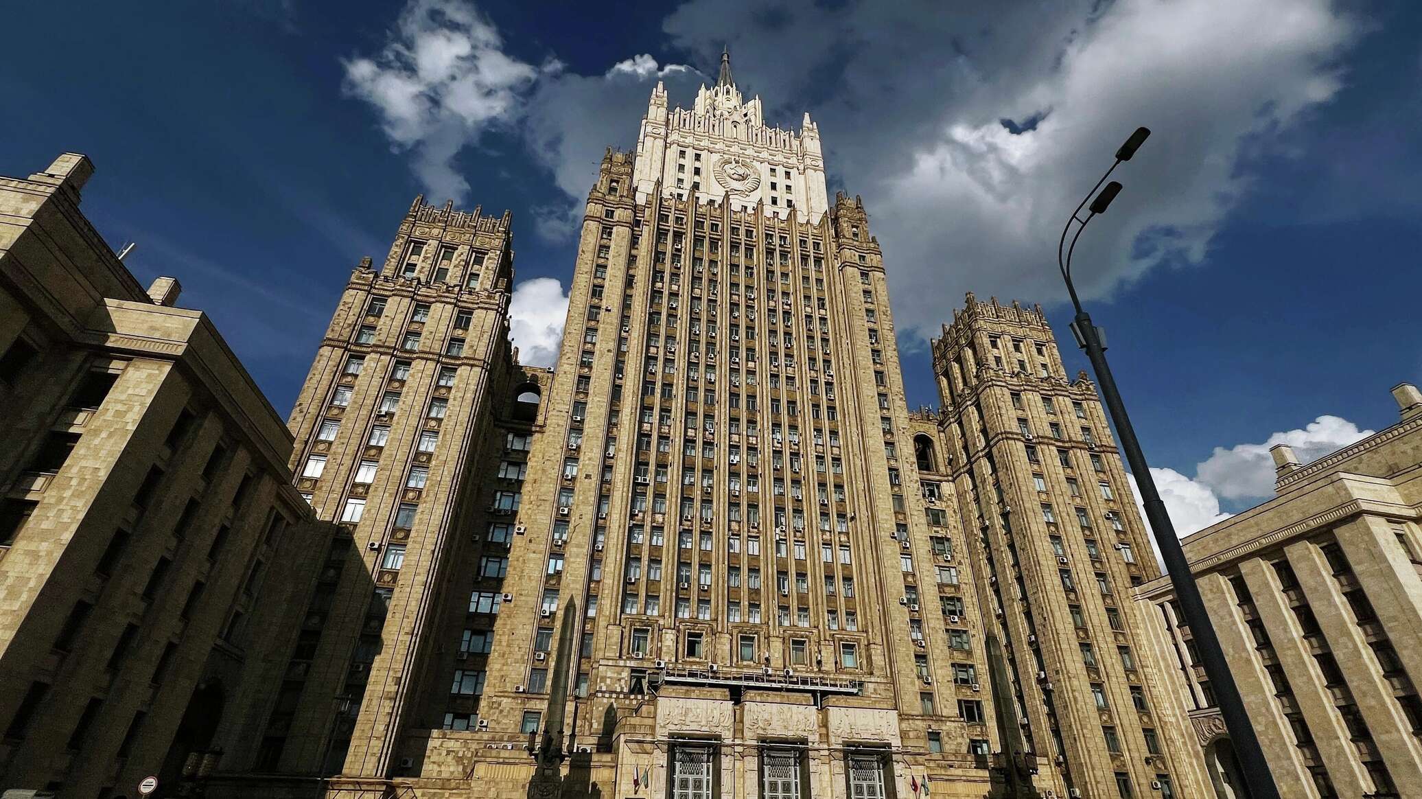 МИД России предупредил о жестком ответе Германии после инцидента с БПЛА в Лейпциге