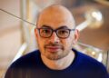 “Не бросайте учебу”: топ-менеджер Google — о том, кто выиграет от ИИ