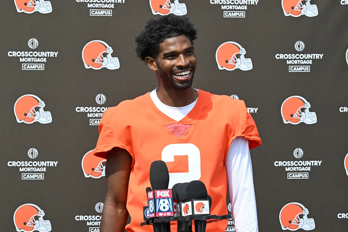 Browns QB Shedeur Sanders graduates from Colorado ahead of second NFL season Browns QB Shedeur Sanders graduates from Colorado ahead of second NFL season