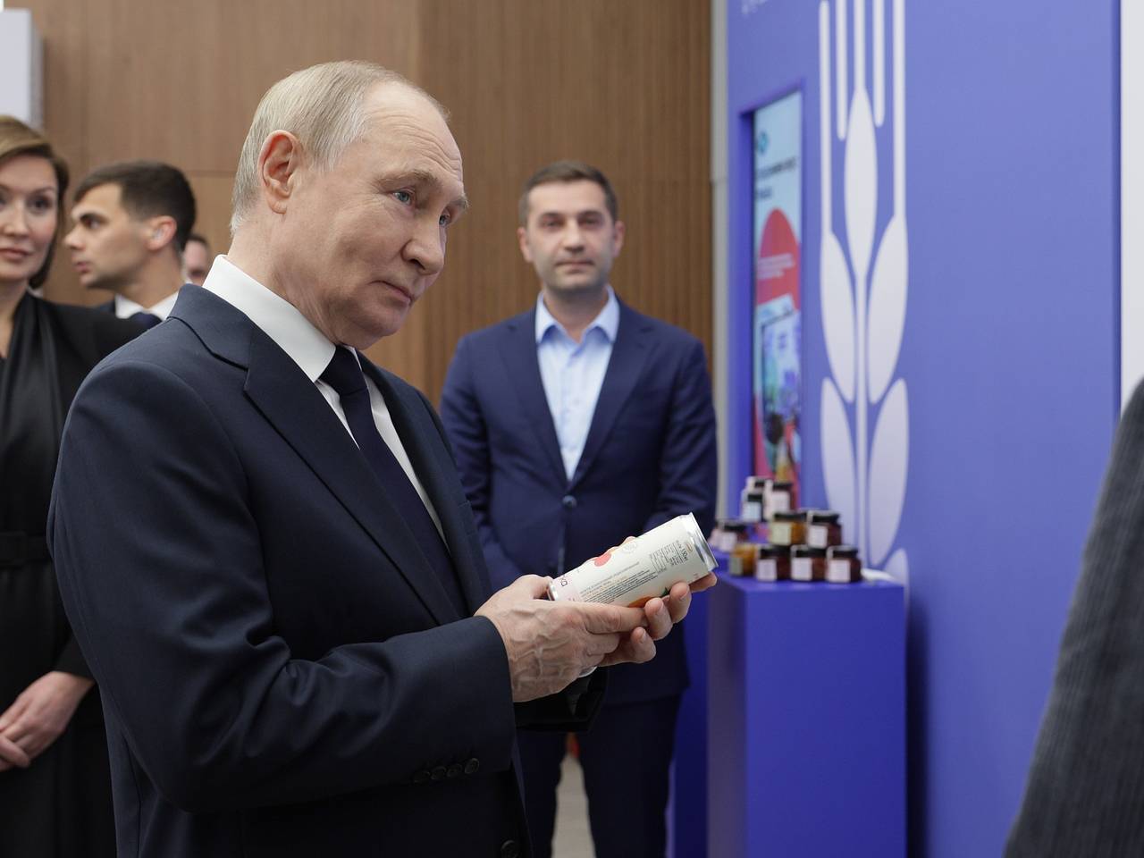Заинтересовавший Путина российский лимонад стал хитом ПМЭФ-2026