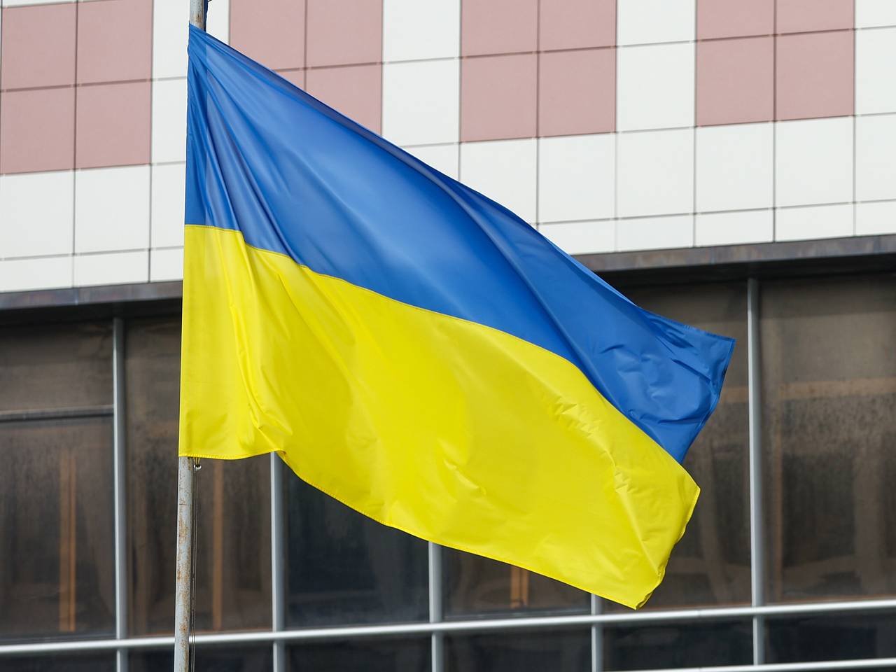 Депутат предположил последствия силового переворота на Украине