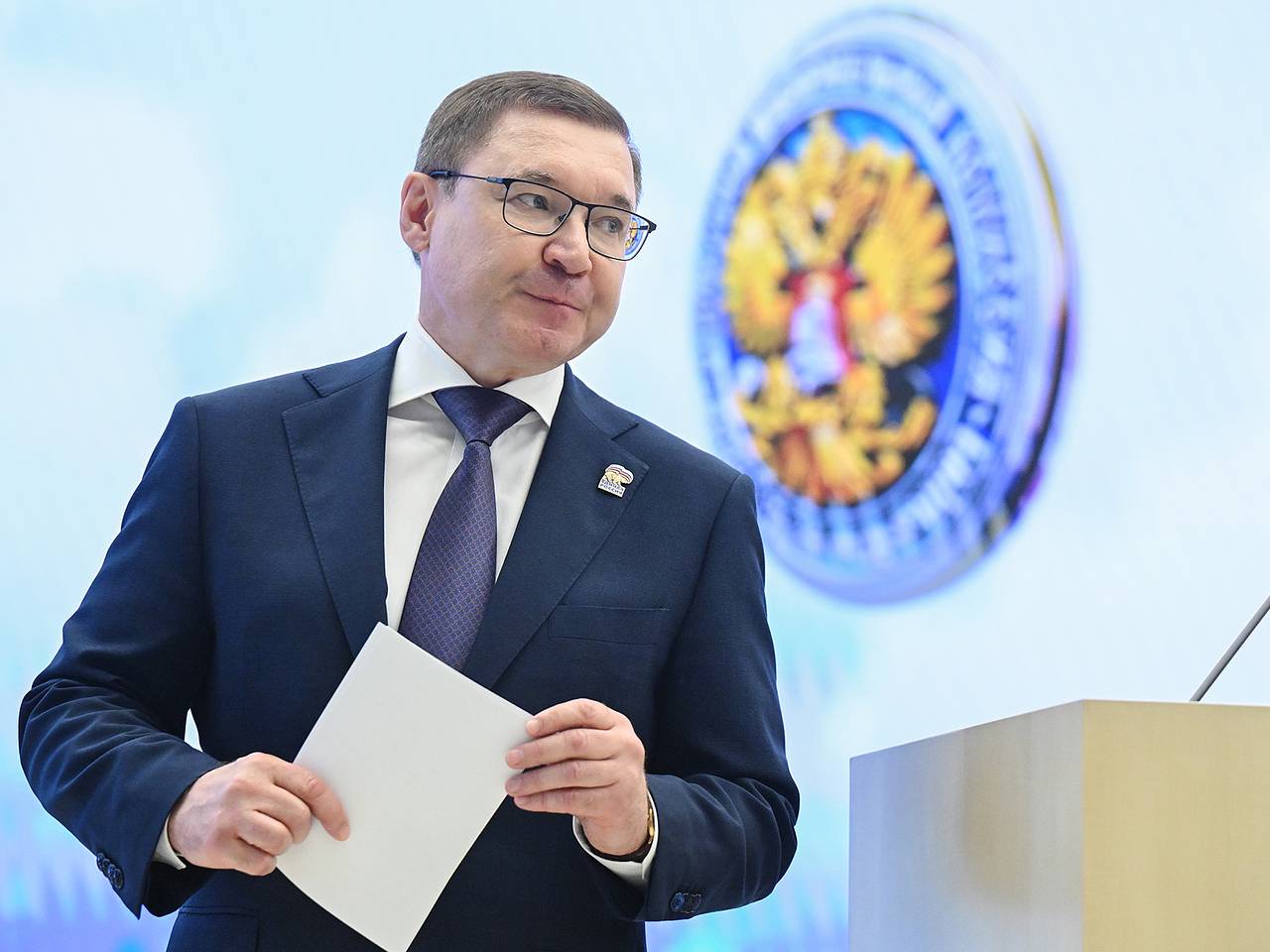 Владимир Якушев оценил результаты строительства станции переливания крови в Сургуте