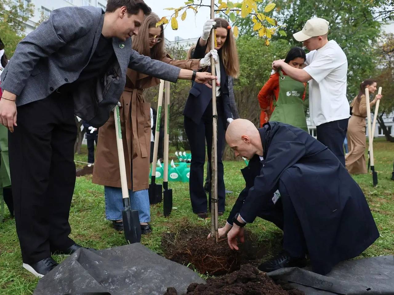 Аллею культурного кода открыли участники Международного фестиваля молодёжи в Екатеринбурге