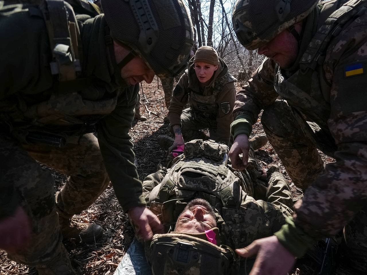 Зеленский заявил о потерях Украины на поле боя