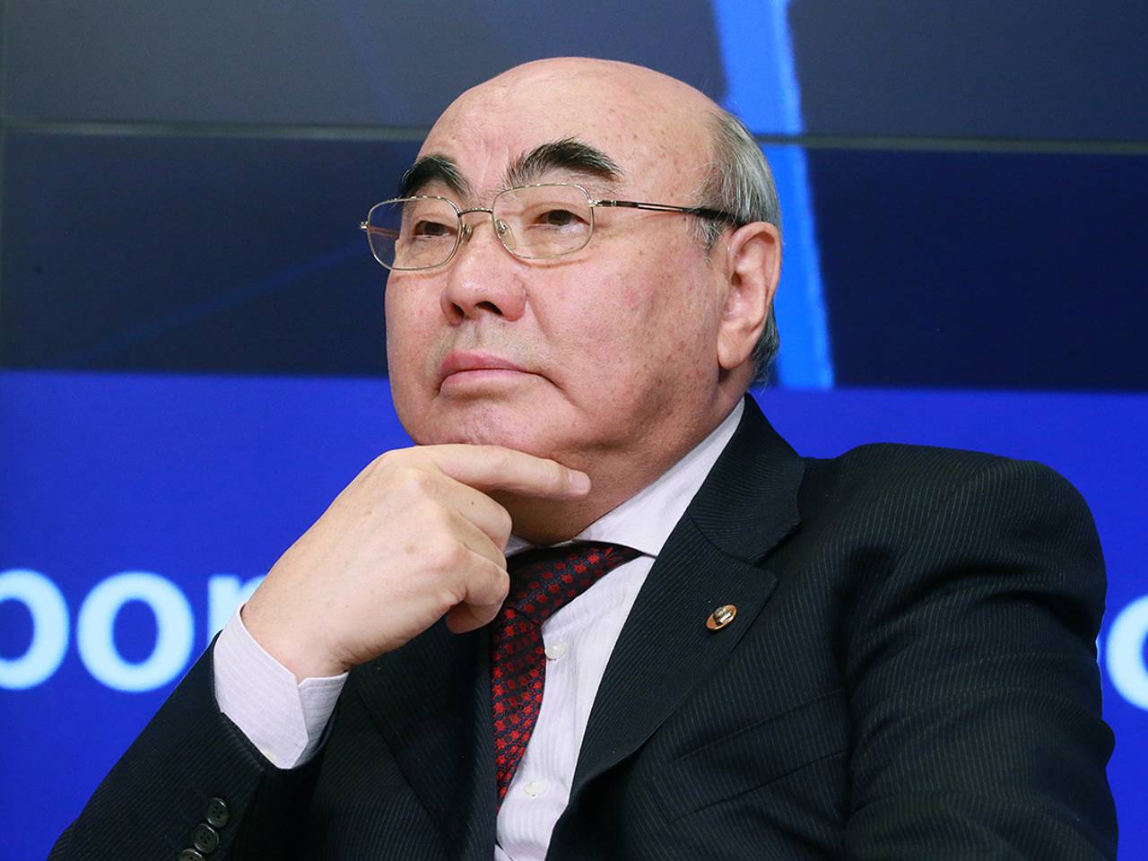 В Киргизии предложили дать президенту еще один срок ради экономического чуда