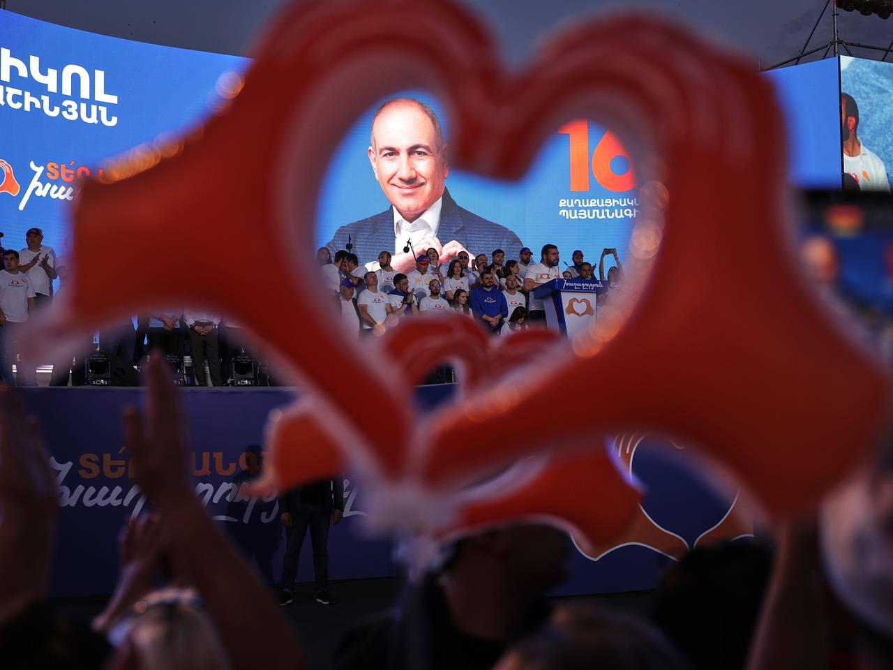 Президенты трех постсоветских стран обратились к Пашиняну