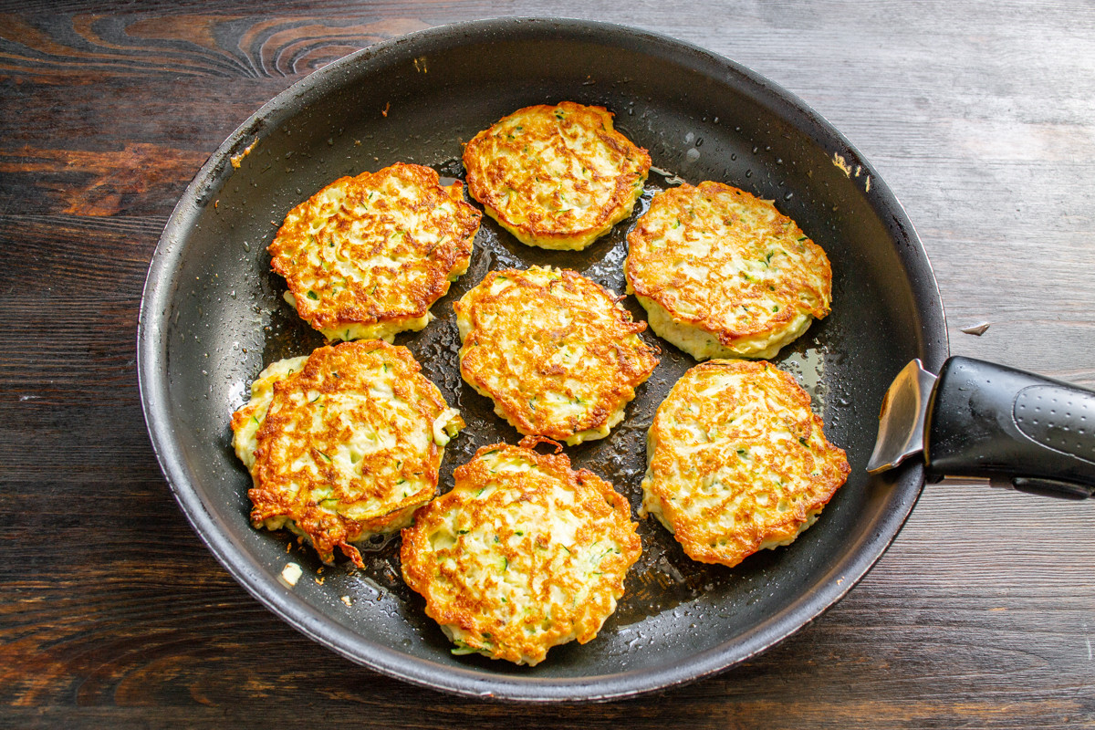 Вкуснейшие кабачковые оладьи с творогом и геркулесом Вкуснейшие кабачковые оладьи с творогом и геркулесом